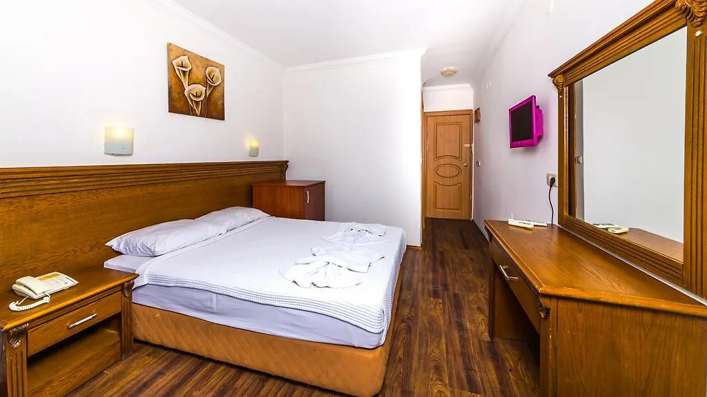 *** Otel Honeymoon Beach Marmaris Türkiye